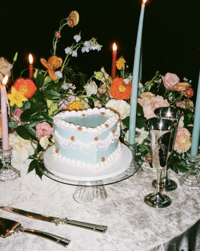 wedding vintage heart cake